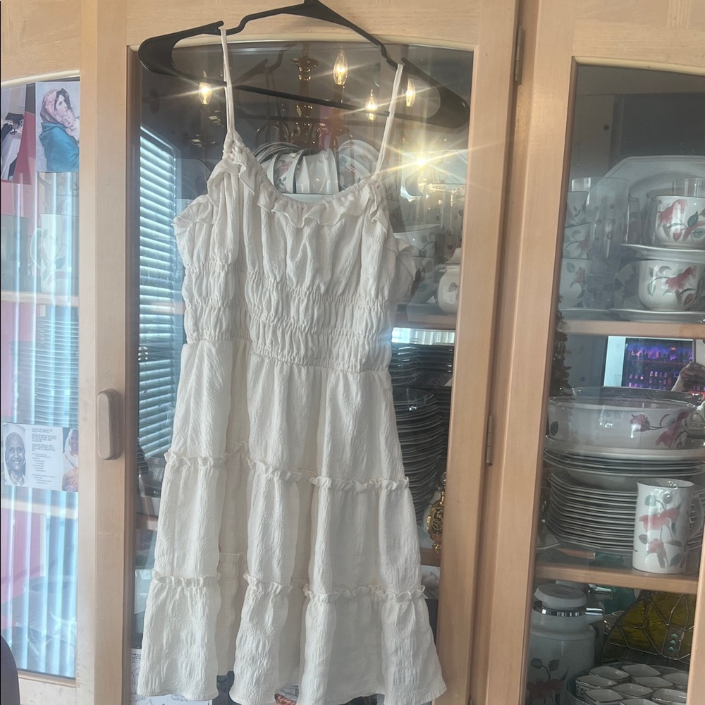 Chic White Ruffled Mini Dress